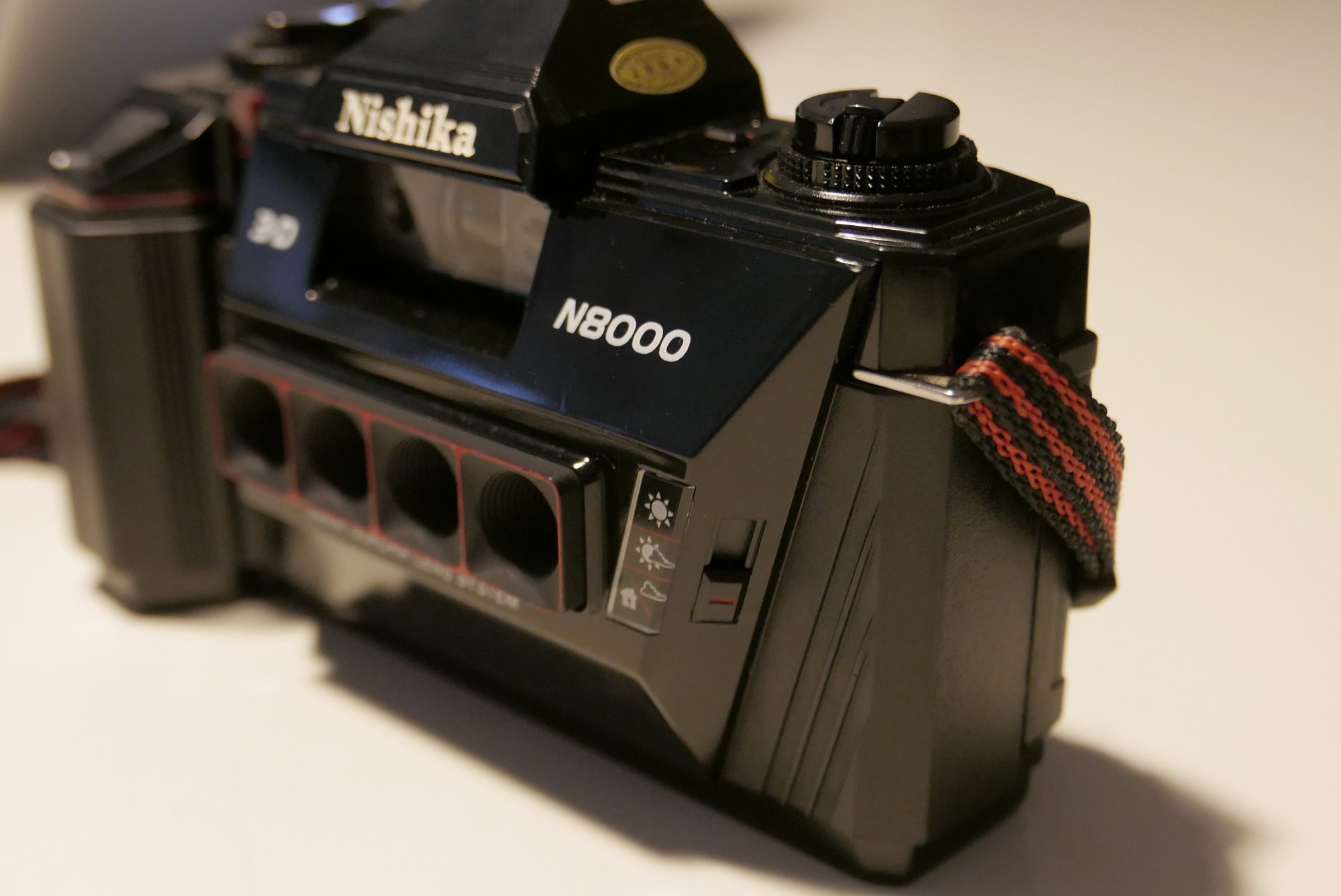 Nishika F8000というフィルムカメラで作る3D-GIF Effect | ビデオ 