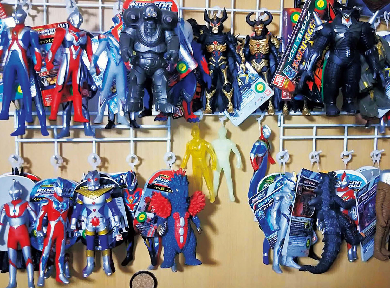 印刷可能 ウルトラマン ソフビ 収納 100均 おもちゃコレクション無料