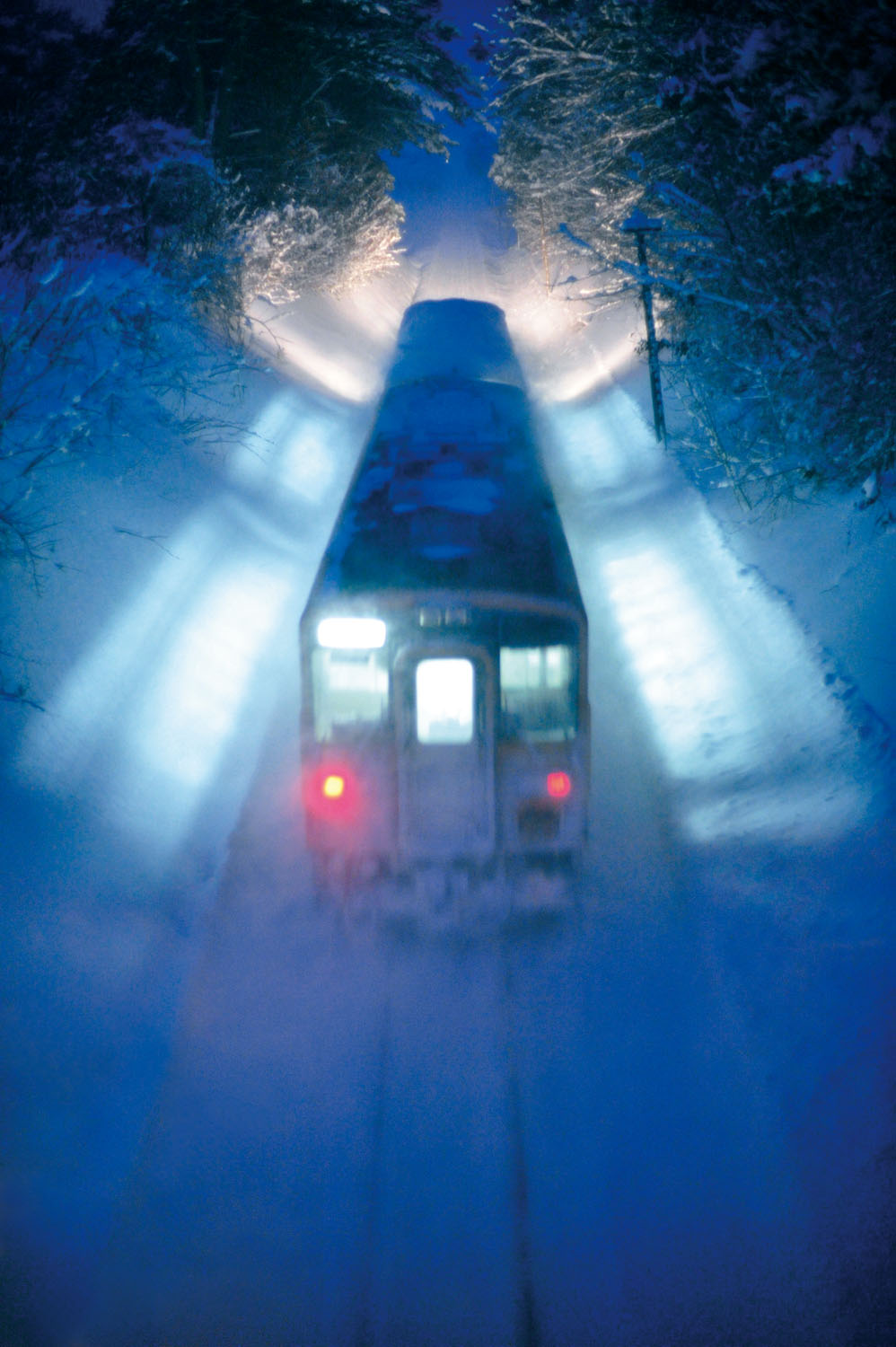 夜鉄テクニック解説編 雪に映る明かりを幻想的に撮る 銀河鉄道の夜 夜鉄 第5回 Pictures