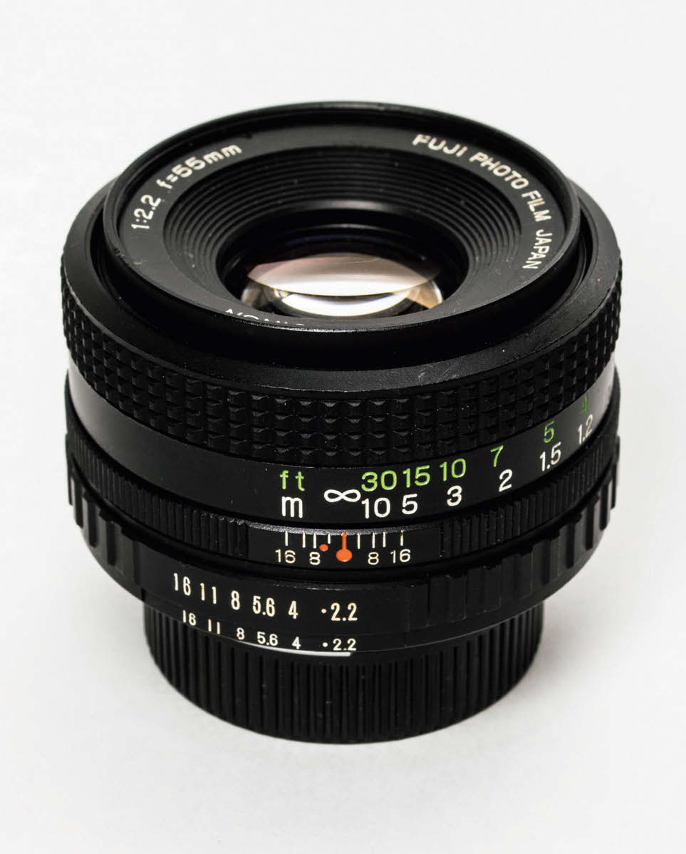 独特な構成による独特な描写の「FUJI PHOTO FILM X-Fujinon 55mm F2.2 